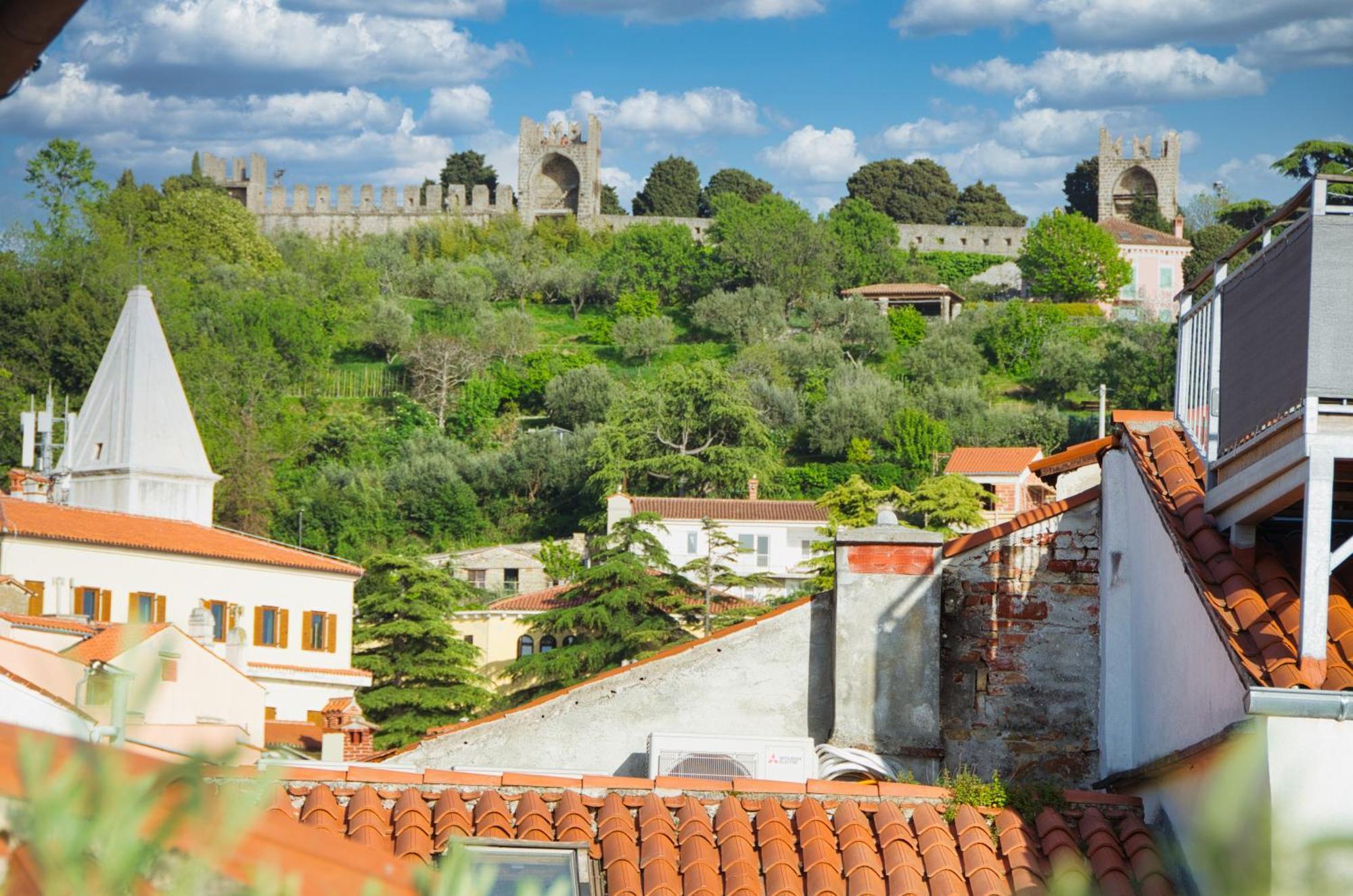 Piranum Guesthouse With Terrace Exterior photo